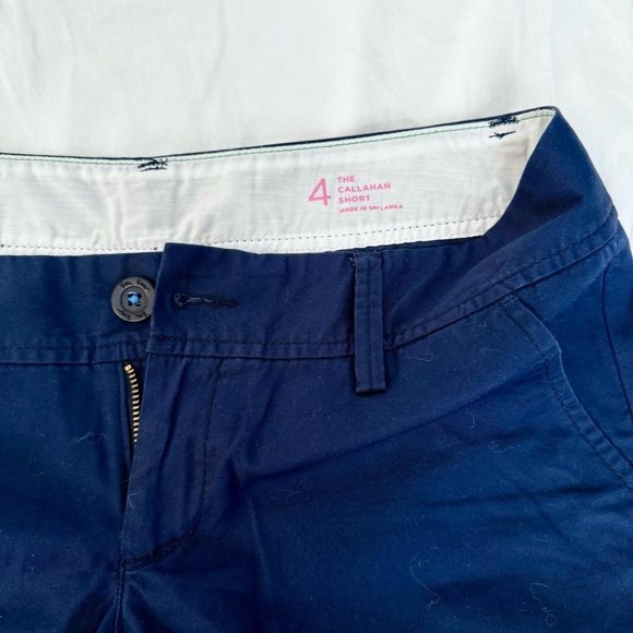 Lilly Pulitzer Women's Dark Blue Chino Callahan Shorts size 4 - Picture 3 of 4